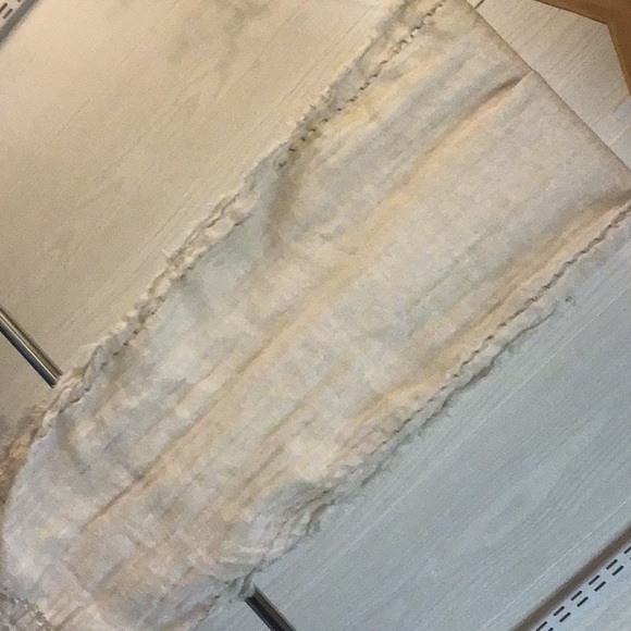 ♥️5/25$ ivory beaded scarf - Picture 4 of 6